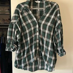 Shop  talulah green button up flannel size L